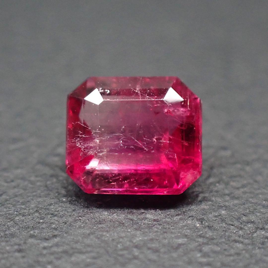 【アメリカ/ユタ産】レッドベリル