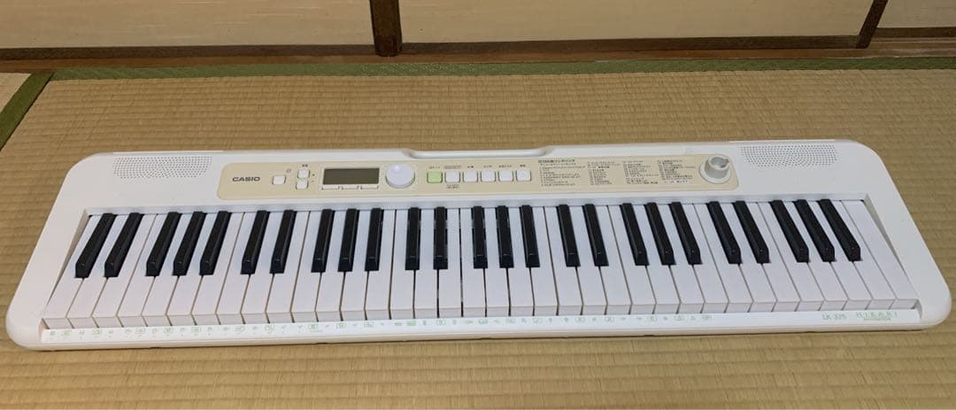CASIO　光ナビゲーションキーボード　LK−325　マイク　楽譜　譜面立て