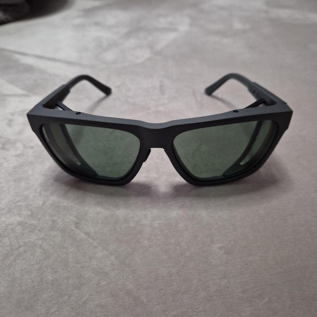 DRT ELECTRIC グレー　 偏向グリーンレンズ