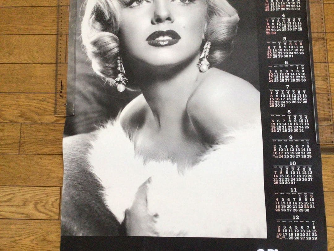 2007年 カレンダー　マリリンモンロー
