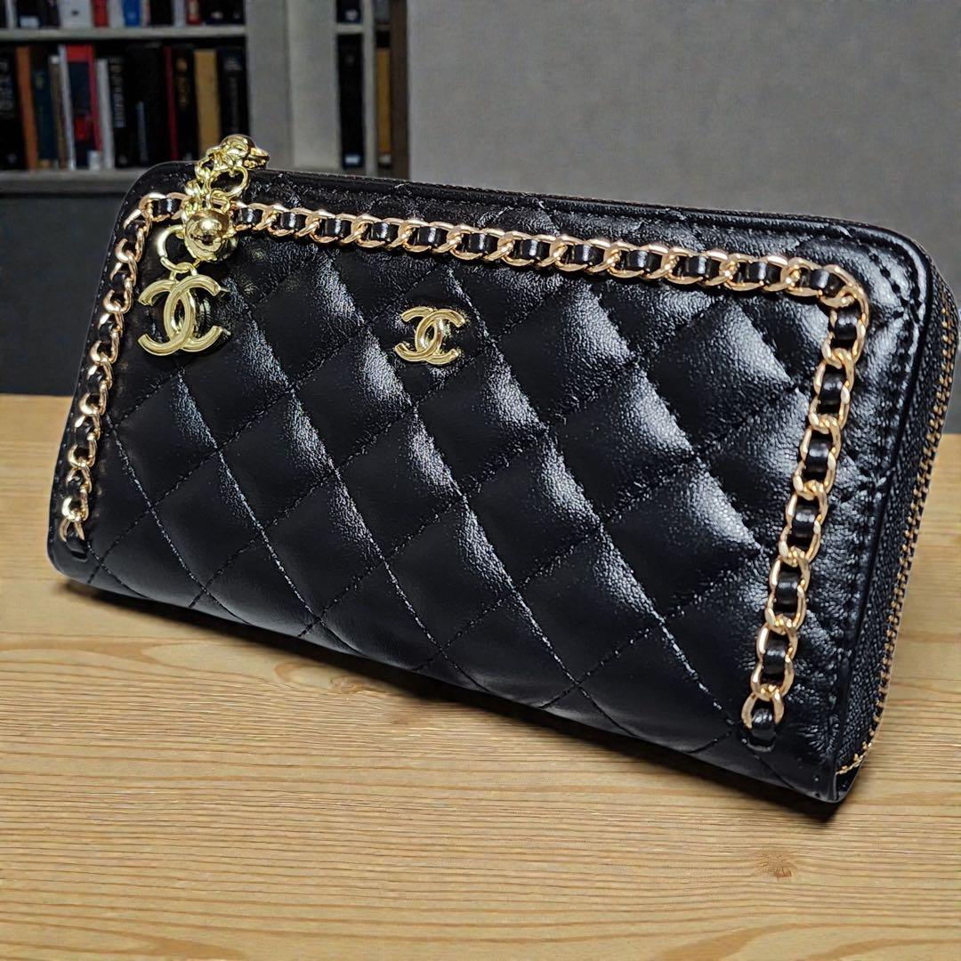 CHANEL　長財布　キルティング　ゴールドチェーン