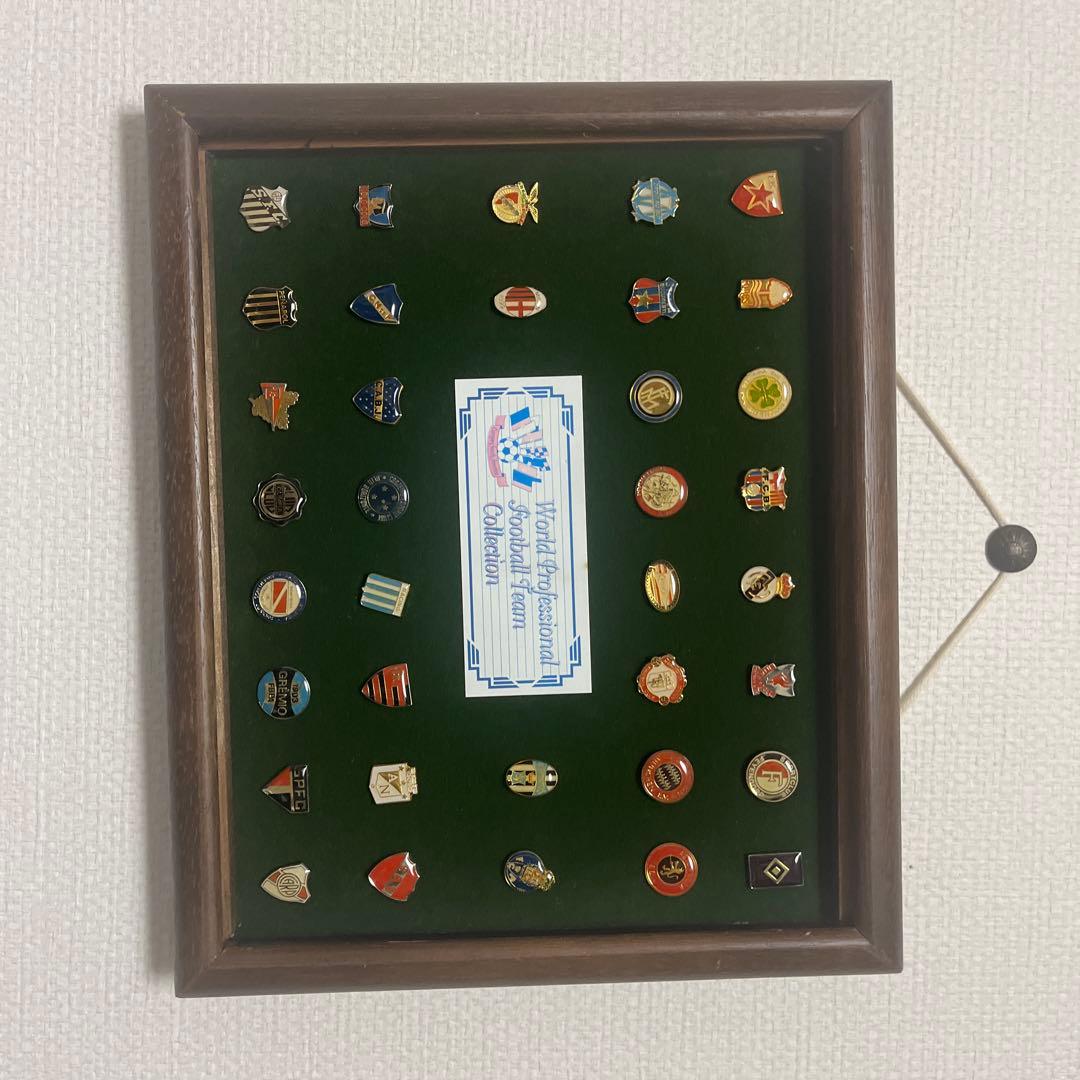 サッカーチーム　ピンバッジ