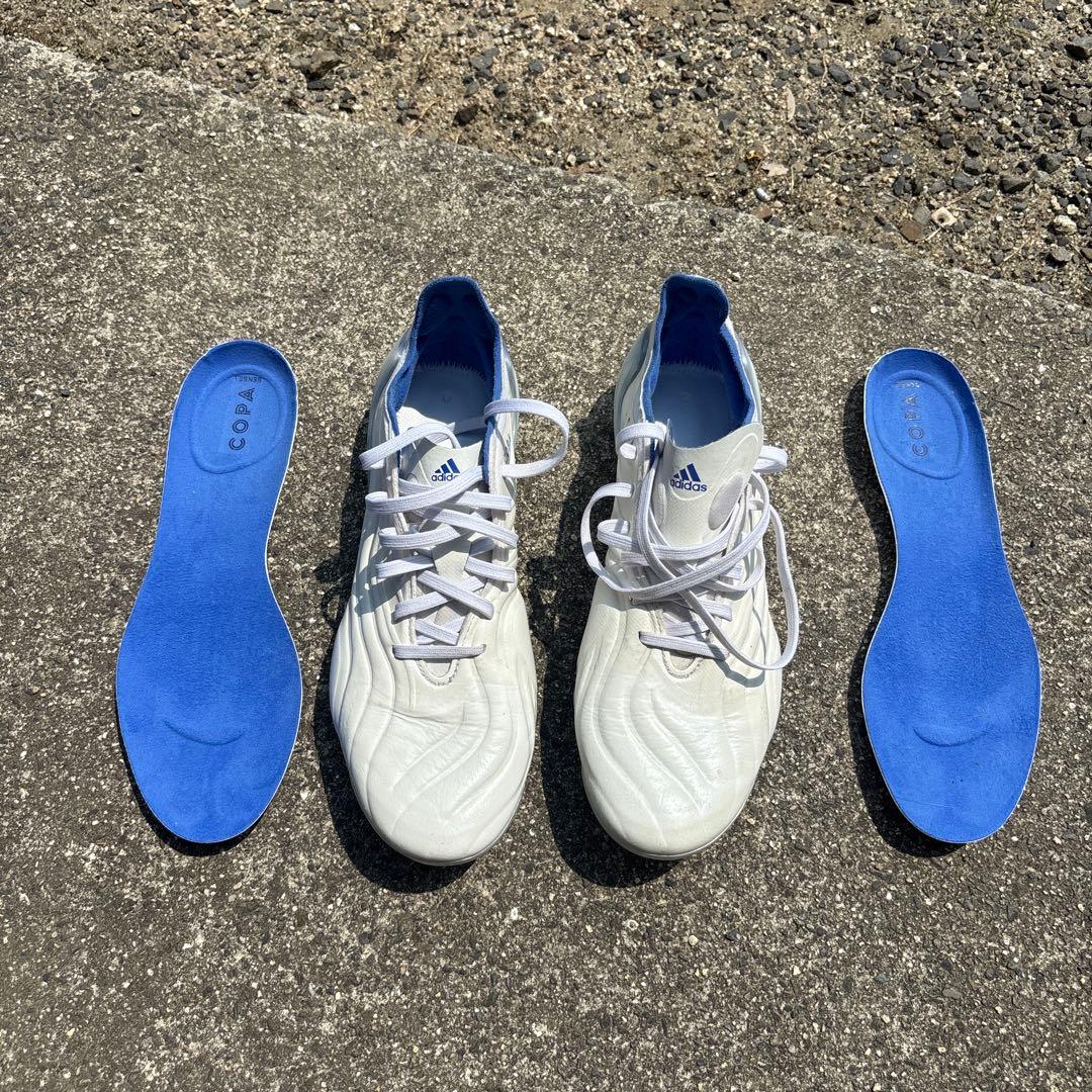 アディダスサッカースパイク コパ センス.1FG ホワイト×ブルー トップモデル