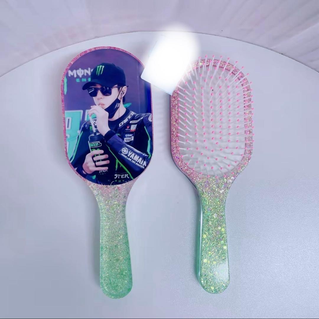 王一博 超大レジンエアークッション付きヘアブラシ　6点セット❣️確認用0119