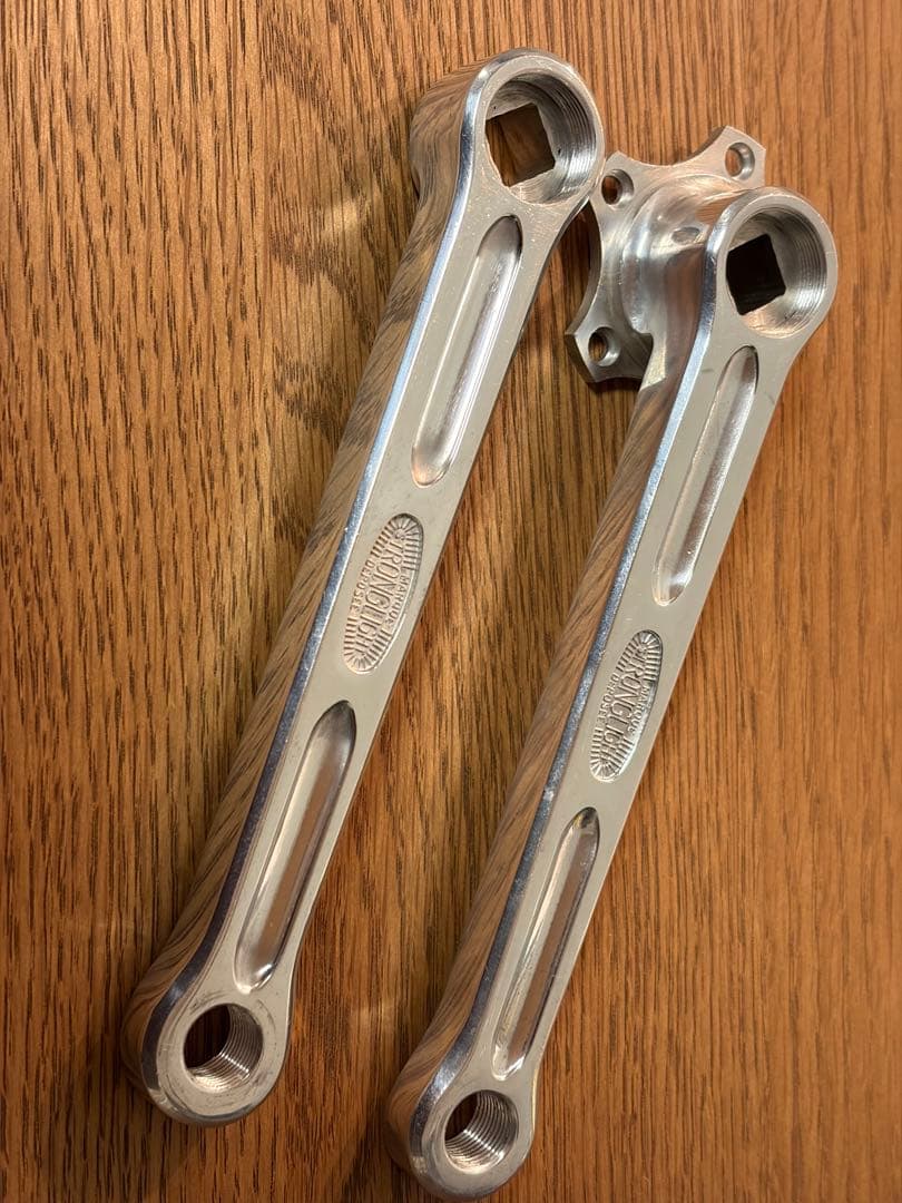 ストロングライト　49D クランク　165ミリ　フレンチ規格　中古良品