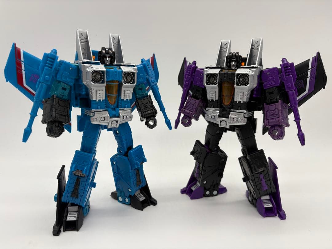 トランスフォーマーアースライズ　EREX-16 スカイワープ&サンダークラッカー