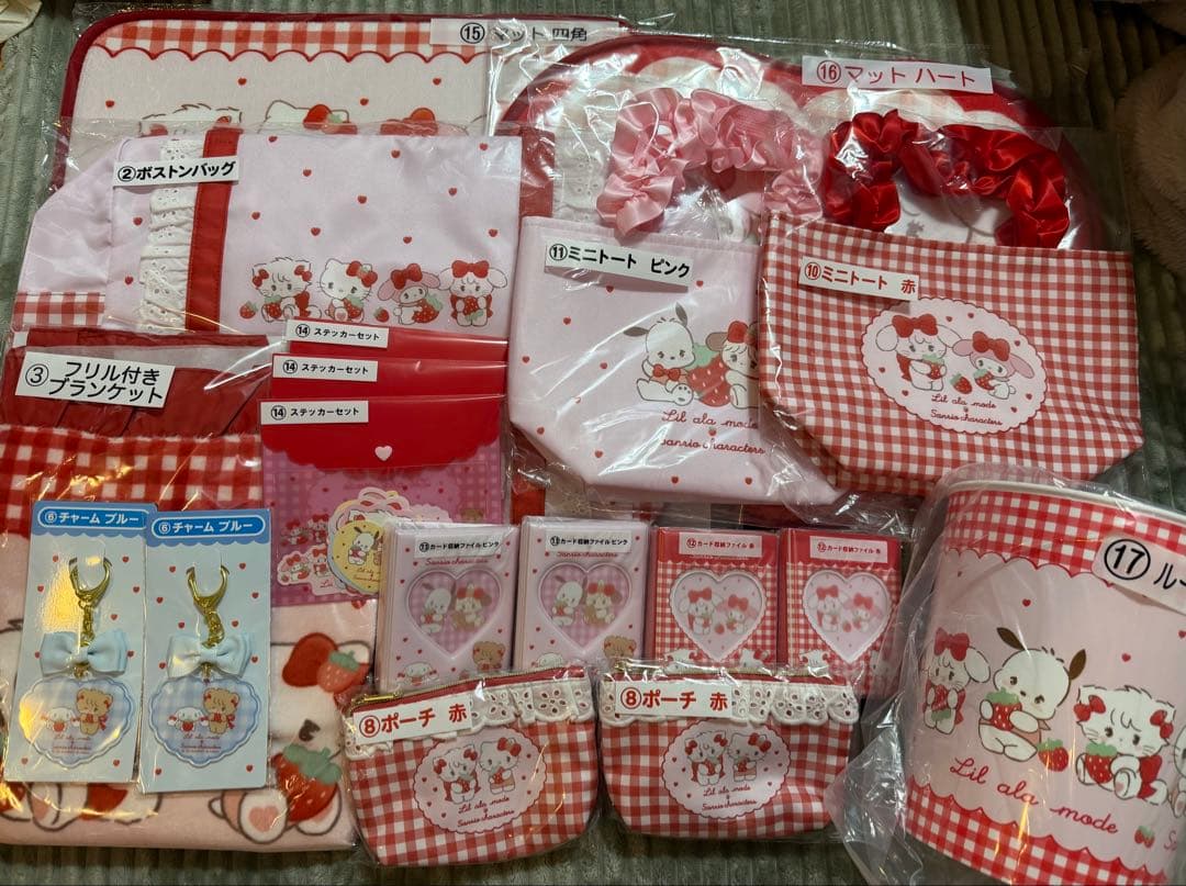 リルアラモードLil ala mode×サンリオキャラクターズ 当りくじセット