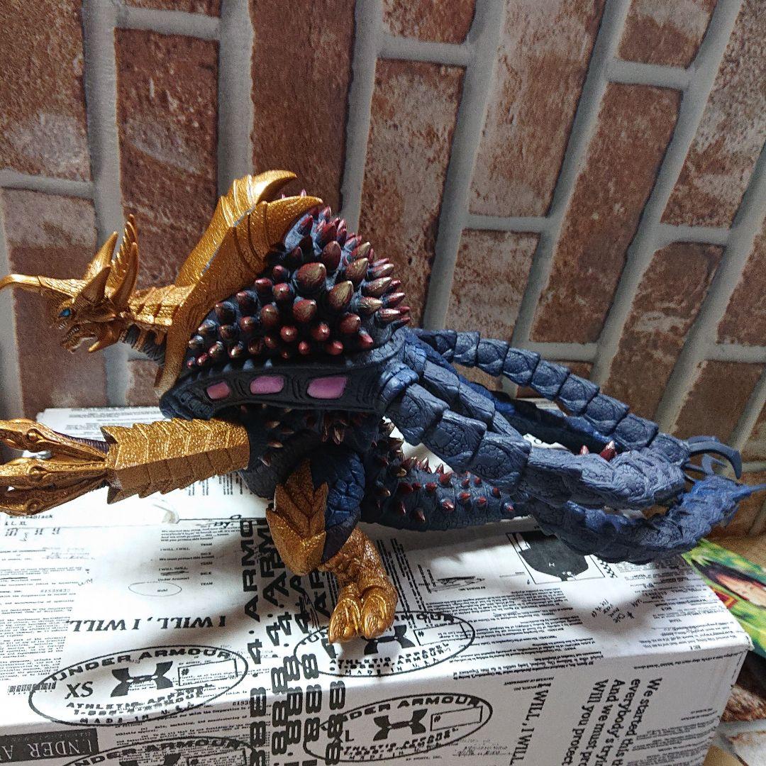 バンダイウルトラヒーロー&怪獣 Uキラーザウルス 二種＋メビウスインフィニティー