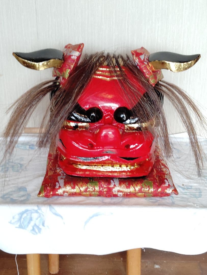 獅子頭　獅子座布団付き