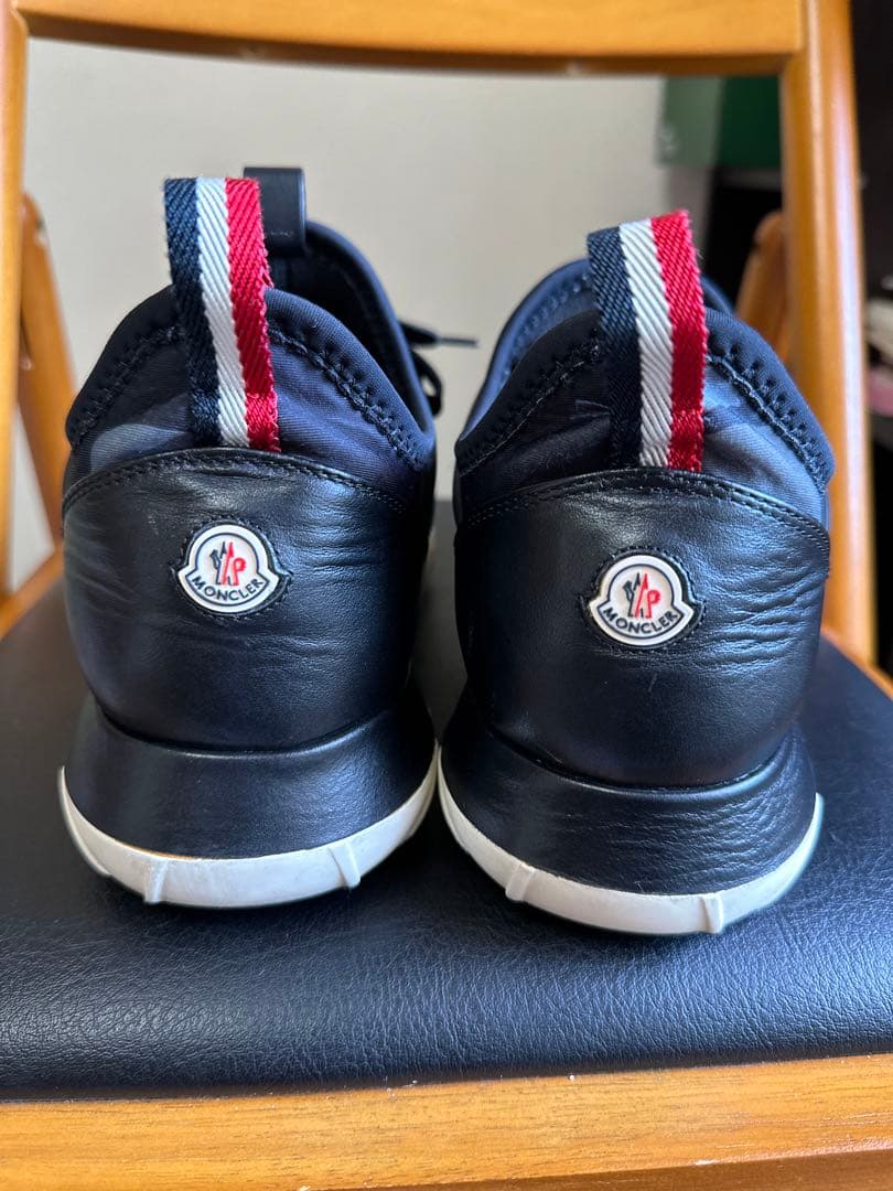 モンクレールスニーカー