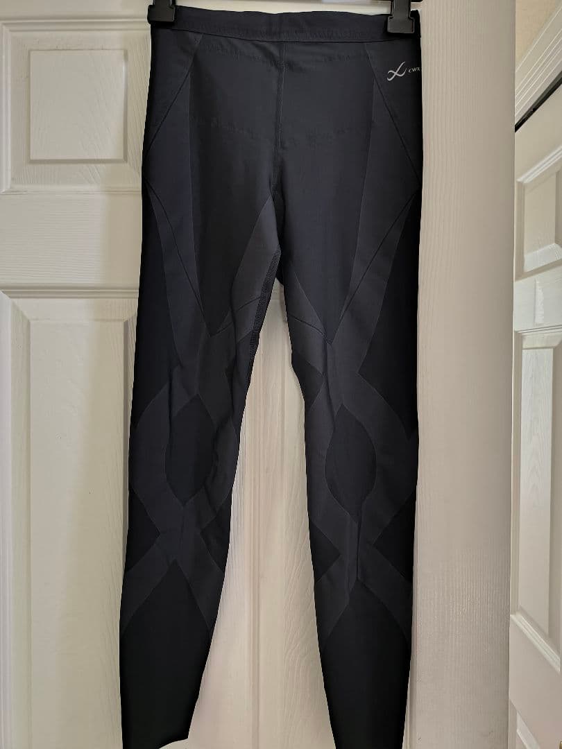 本日セール 新品 CW-X ジェネレーターモデル HZY399 レディースM