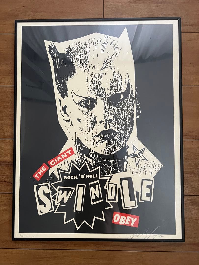 OBEY スキャットウーマン　ポスター