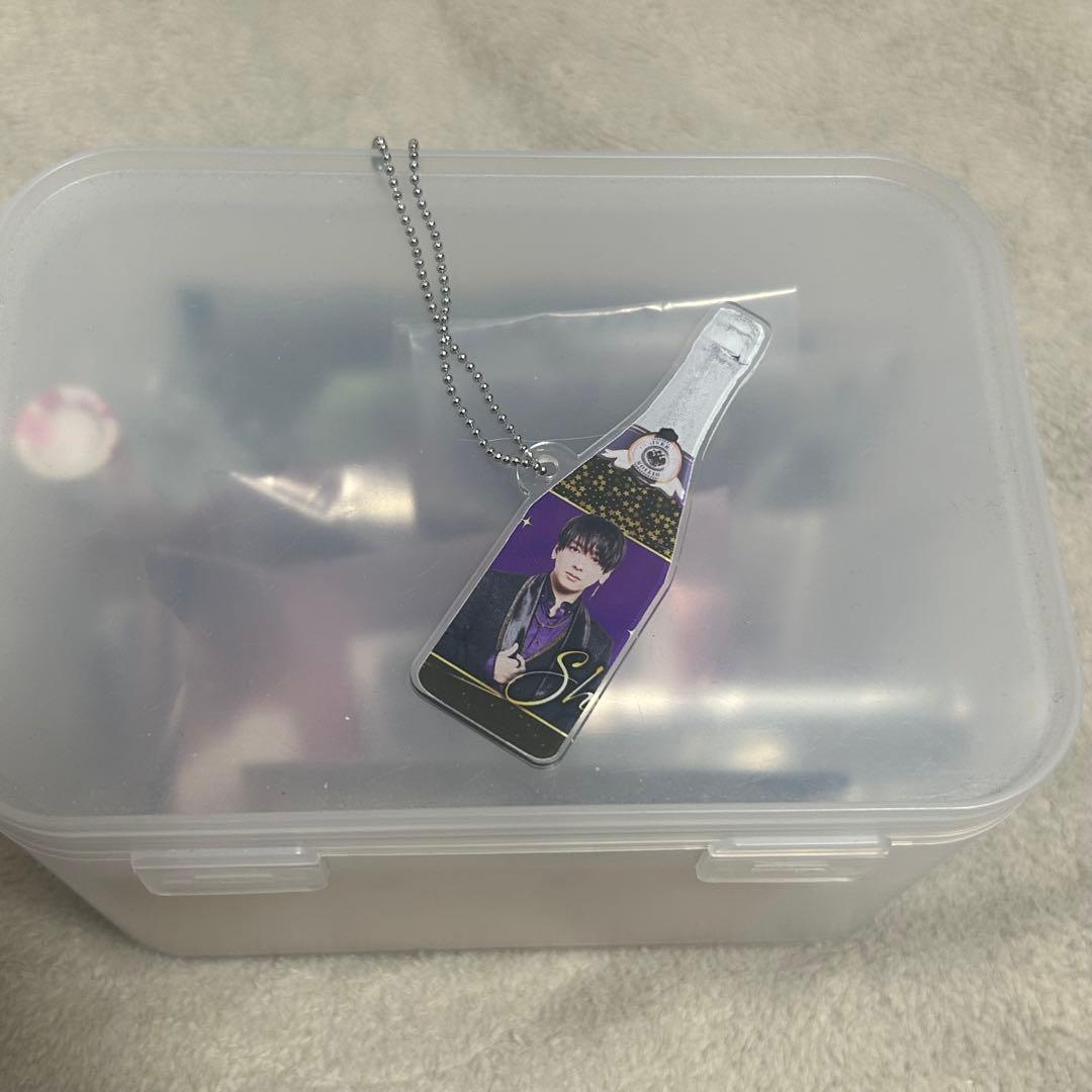 志麻 シャンパン アクリルキーホルダー