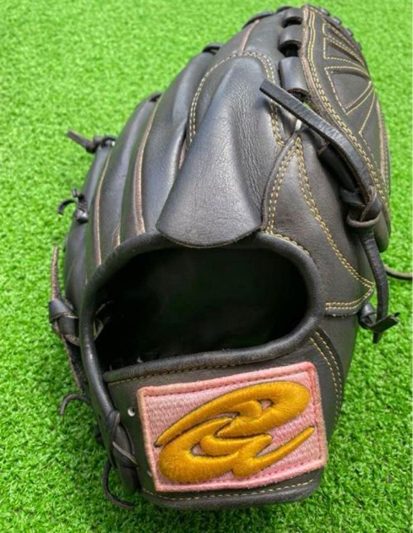 ドナイヤ　グローブ　ピッチャー用　野球　ベースボール　グラブ　刺繍入り