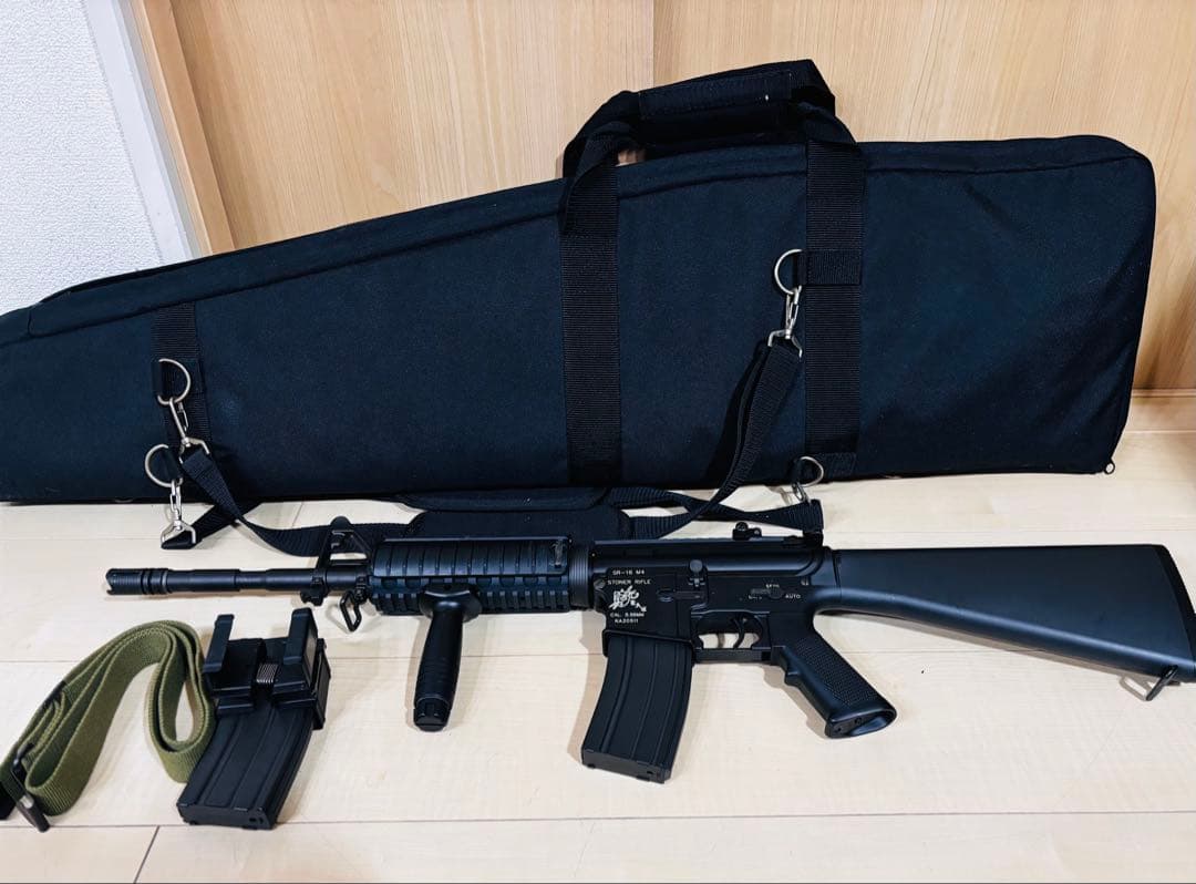 東京マルイ　SR-16 M4 電動ガン　ケース　マガジンおまけ付き　ジャンク品