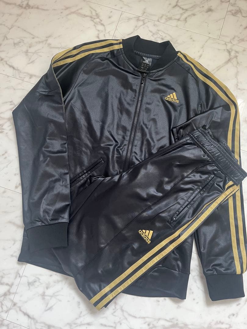 adidas アディダス黒金 コーティングジャージセットM