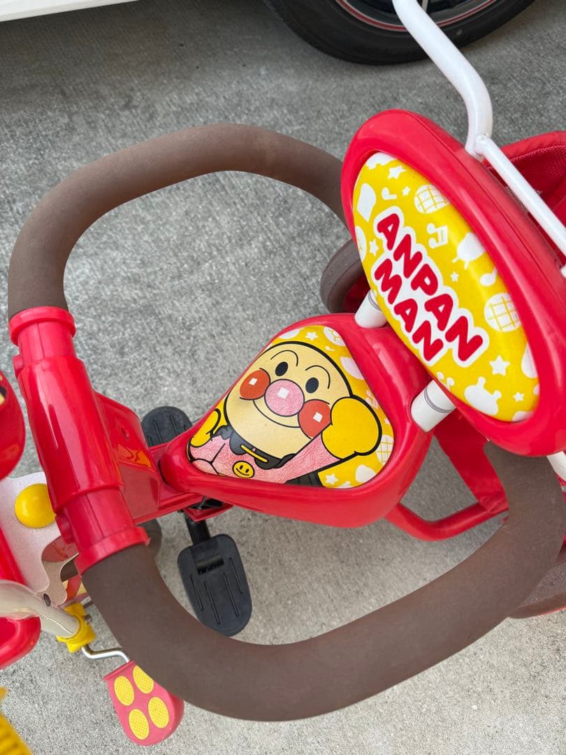 それいけ! アンパンマンデラックスII レッド 三輪車
