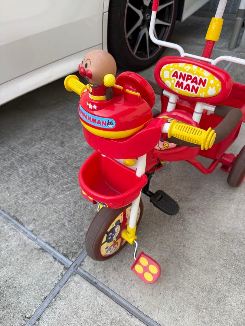 それいけ! アンパンマンデラックスII レッド 三輪車