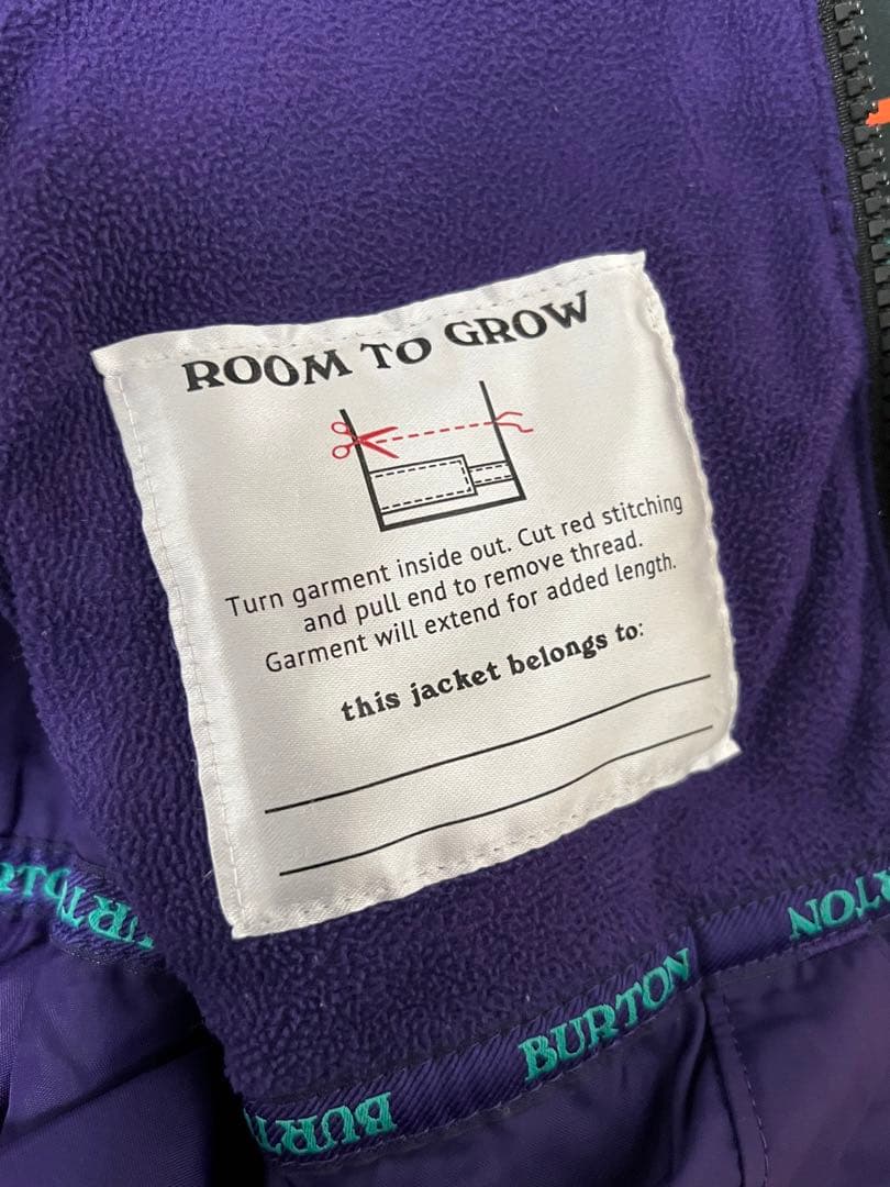 BURTON キッズ　スキーウェア 上下セットSサイズ　130cm