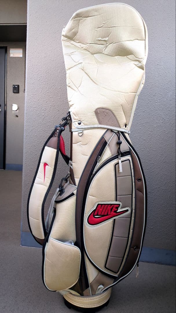NIKEキャディバッグ シャンパンゴールド47㌅【収納豊富】