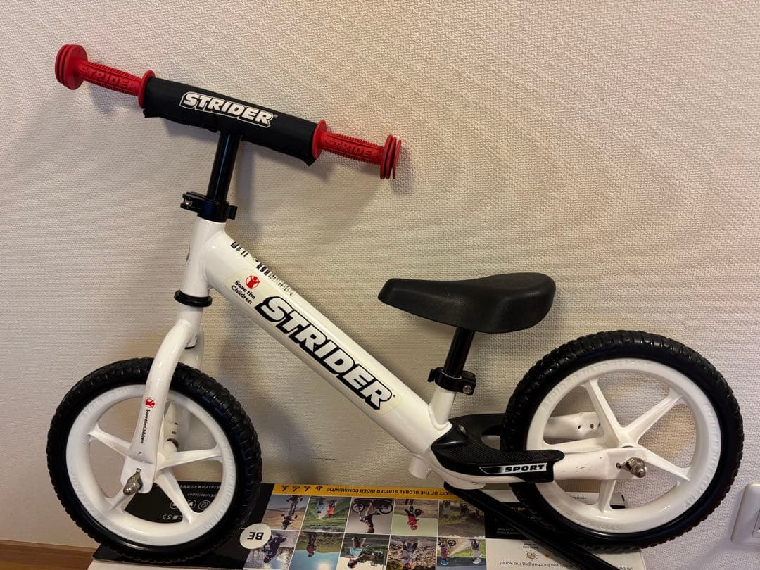 【美品】STRIDER スポーツ12インチ　セーブザ・チルドレン　非売品バッグ付
