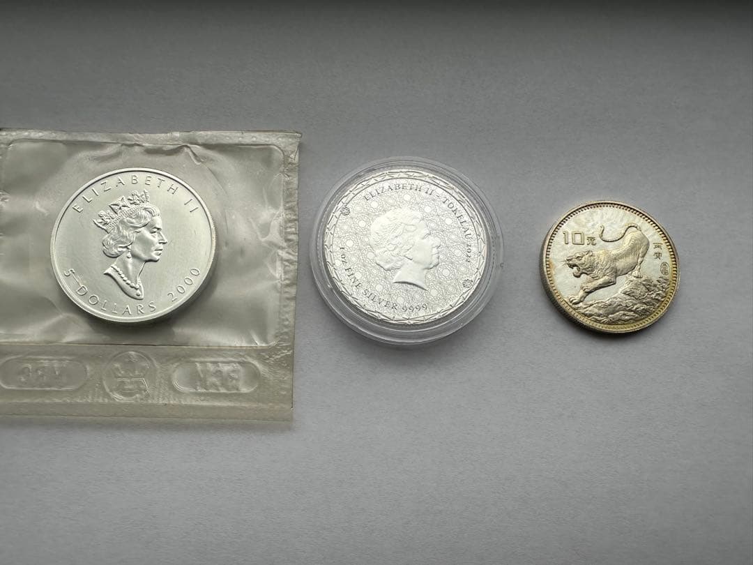 純銀　カナダ銀貨　ユニオン諸島銀貨　1OZ9999純銀　1986年中国虎銀貨3枚