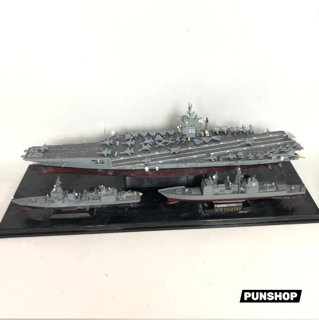 1/700の アメリカ海軍 原子力空母 アメリカ海軍の航空母艦 ニミッツ