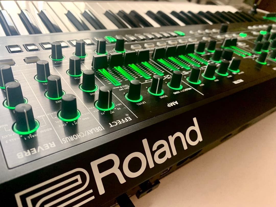 Roland SYSTEM-8 ｜海外製アルミサイドパネル付｜プラグアウト