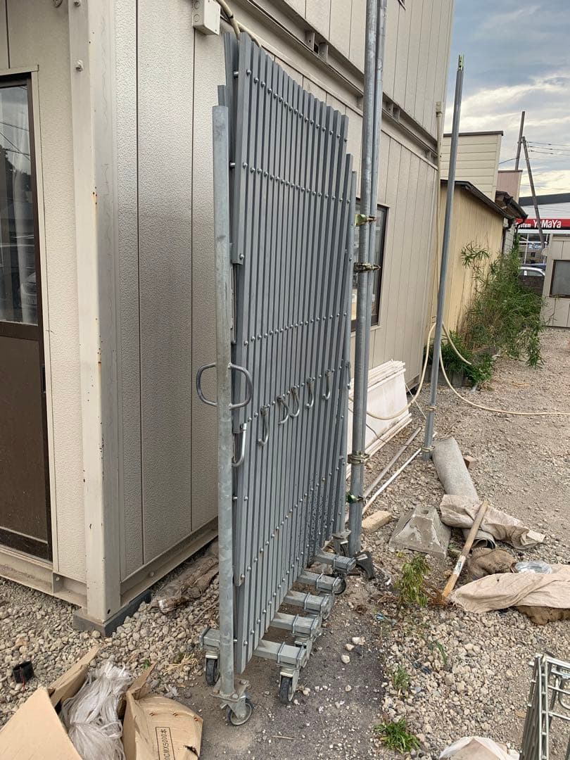 [直接引き取り、配送可能] キャスターゲート×2 横6.3m 縦1.9m