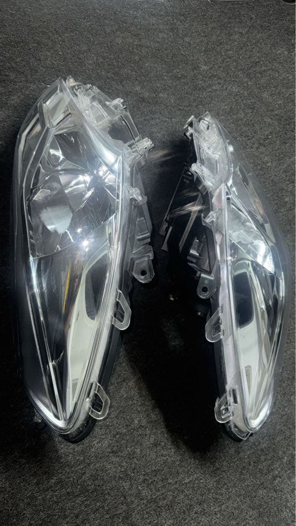 ヘッドライト VITZ