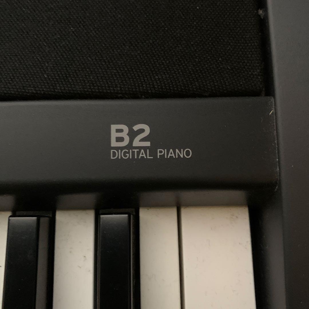 【KORGのB2 】88鍵 電子ピアノ メトロノーム機能付き　コルグ　キーボード