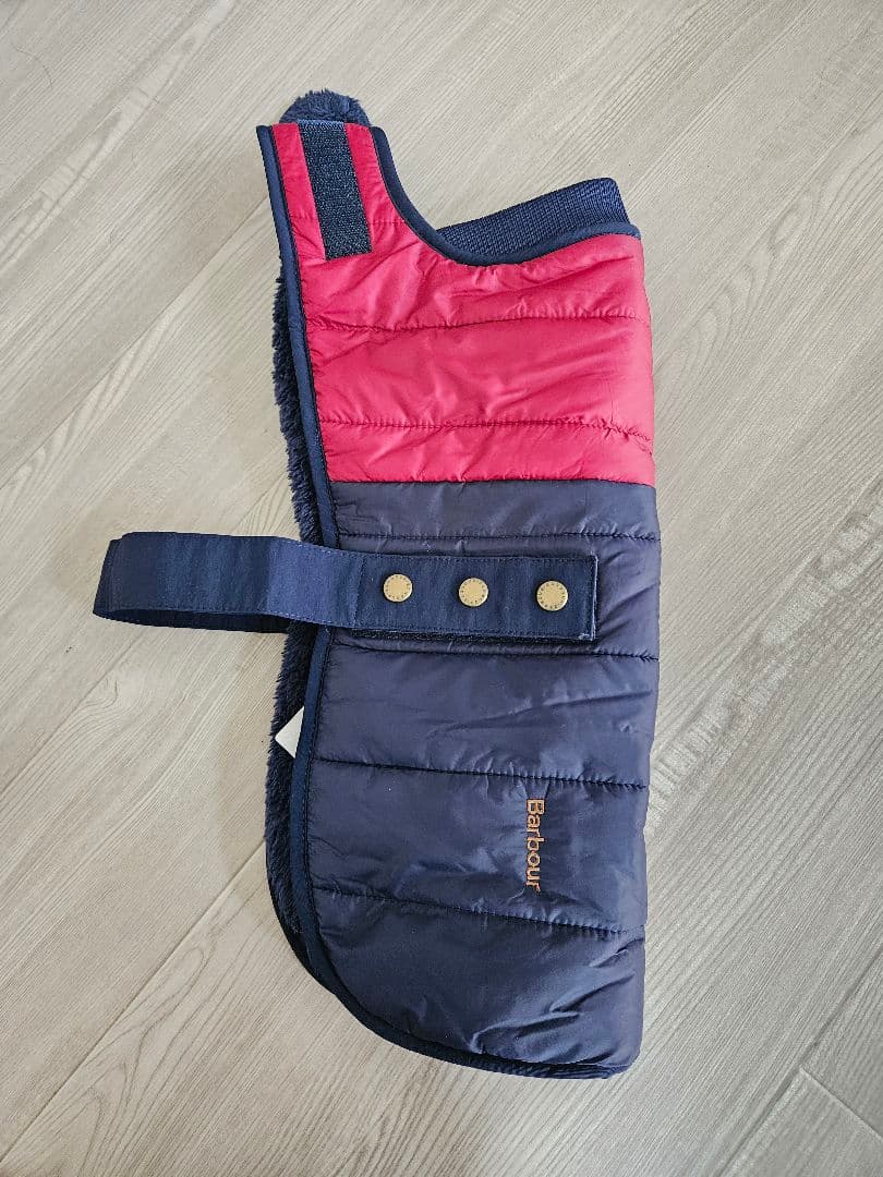 Barbour キルティング犬服 赤・紺