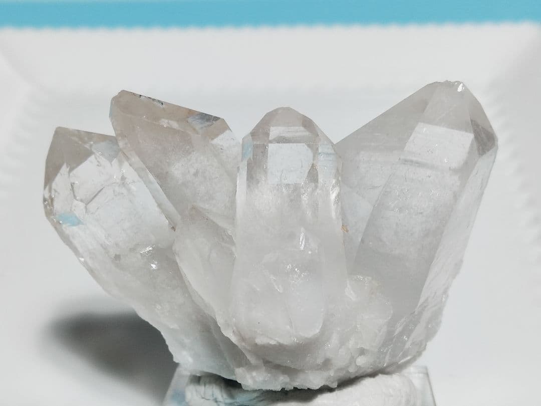 パワーストーン　天然石　水晶　クラスター　ウィンドウ入り　157g　No.286