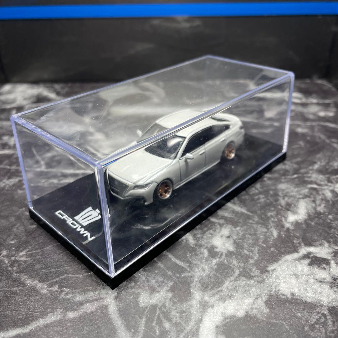 220系クラウンRS ミニカー