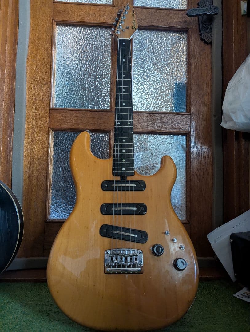 Super Customator 800 エレキギター