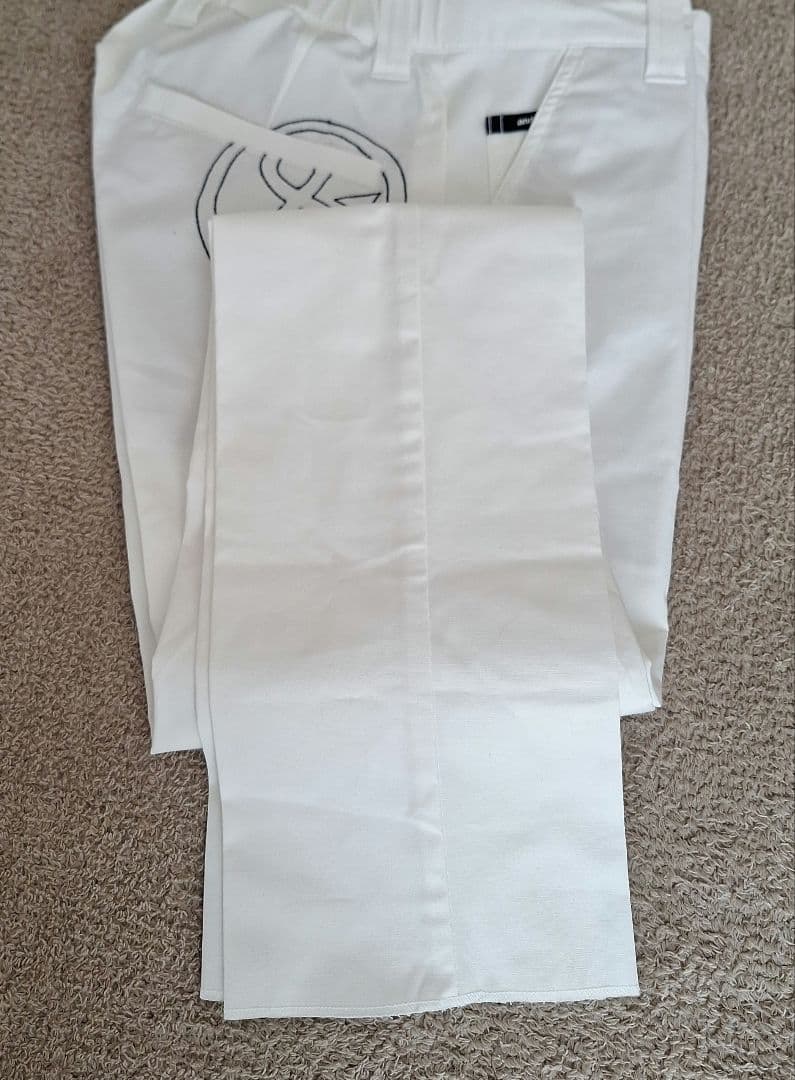 and per se ストレッチ ホワイトパンツ サイズ10