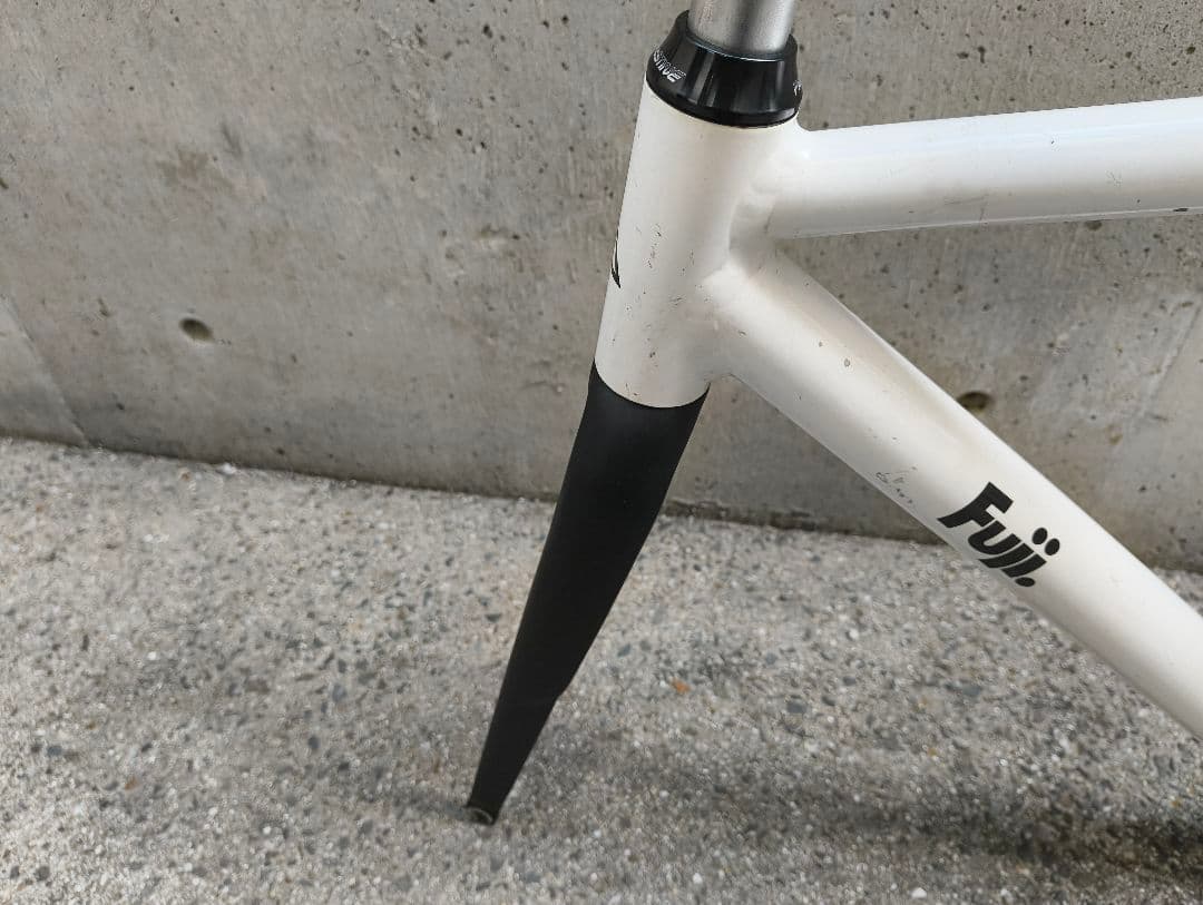 Fuji TRACK arcv ピストフレーム ホワイト