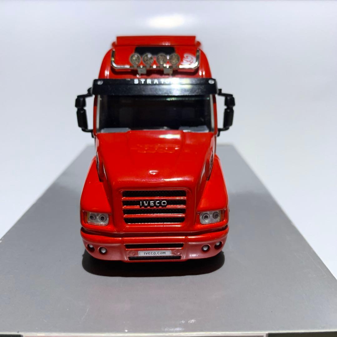 WSI 1/50 IVECO STRATOR RED トレーラーヘッド
