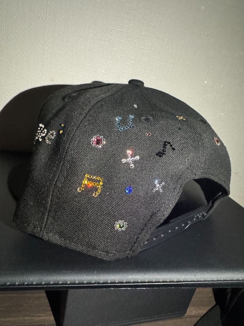 ゴージャスジュエルキャップ、スワロフスキーストーン使用　ニューエラ