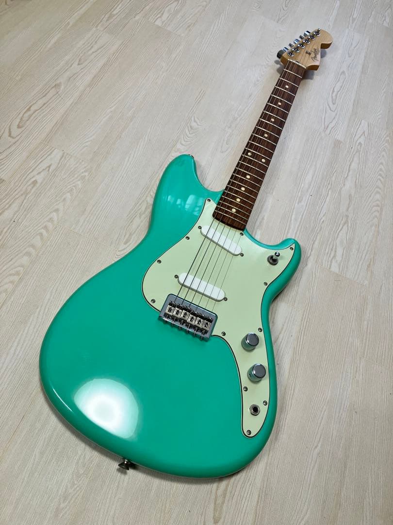 エレキギター フェンダー　デュオソニック　Fender Duosonic