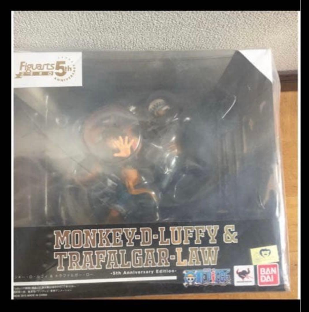 ワンピース フィギュアーツZERO ルフィ&ロー 希少品