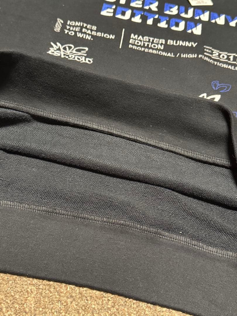 新品未使用 マスターバニーエディション. コーデュロイ クルーネック5