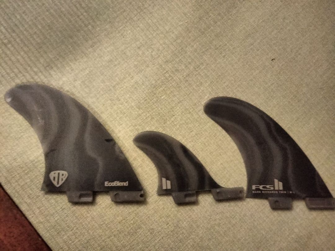 FCS II EcoBlend サーフボードフィン 3枚セット