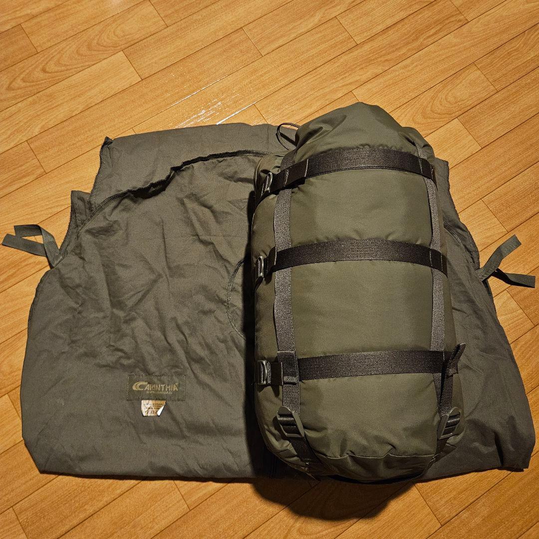 CARINTHIA DEFENCE4 185 インナーシュラフ付属