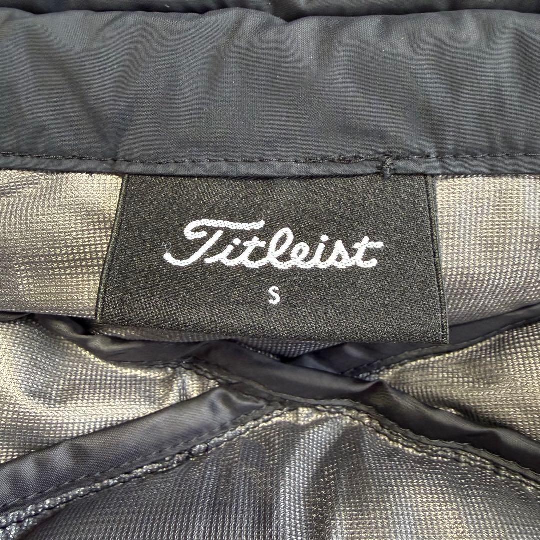 【タイトリスト】極美品 中綿ベスト 肉厚 ブラック Sサイズ レディース