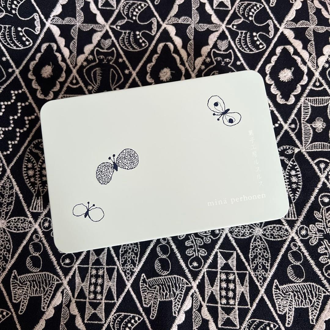 ミナペルホネン✖️菓子工房ルスルス✖️Hanakoコラボ限定クッキー缶　新品未開封