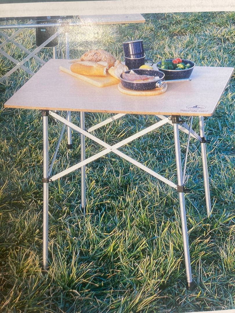アウトドアテーブル