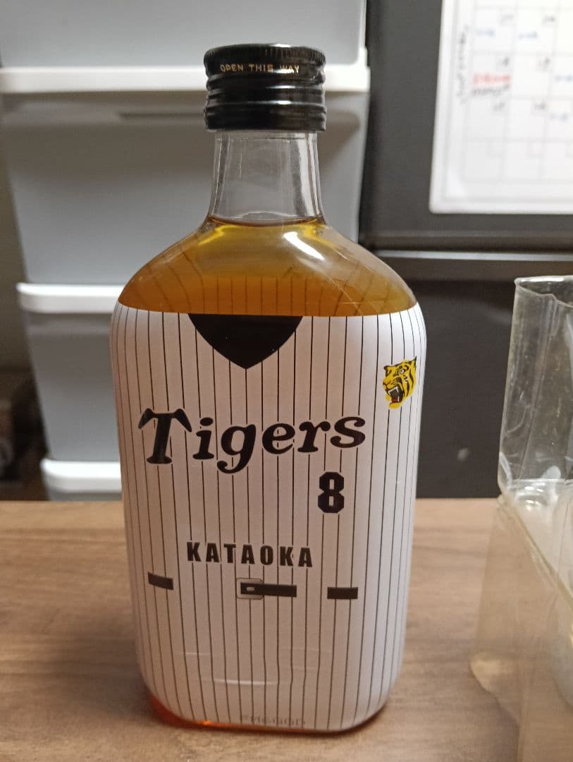 阪神タイガース2003年優勝記念ウイスキー 片岡篤史ビッグヘッド付き限定品箱あり