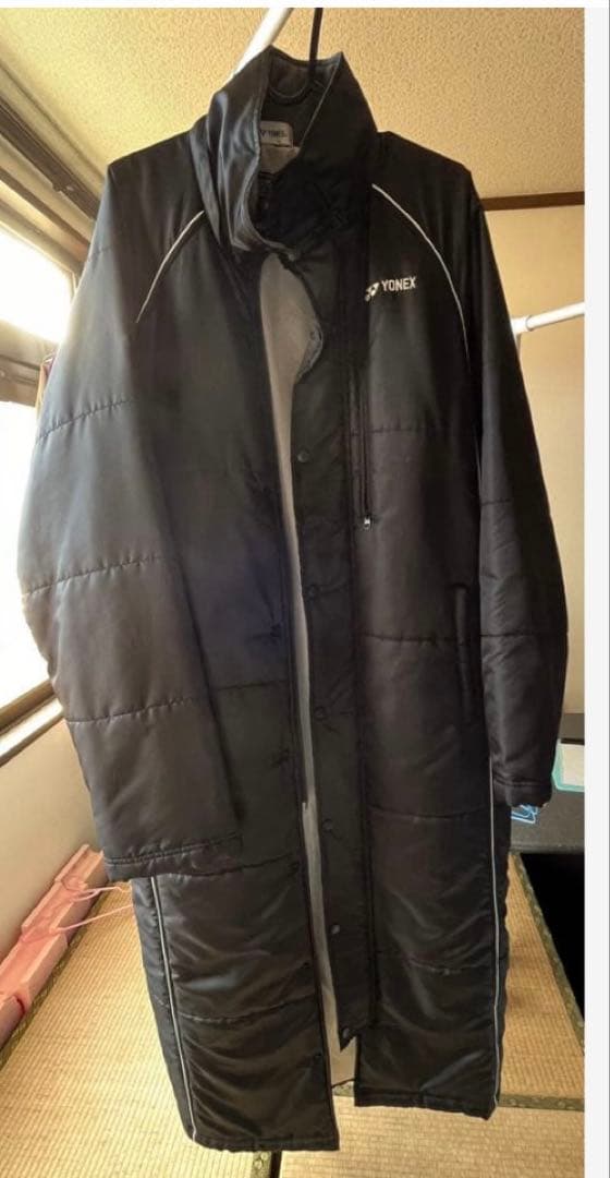 【美品】ヨネックスヒートカプセルベンチコートＬサイズ