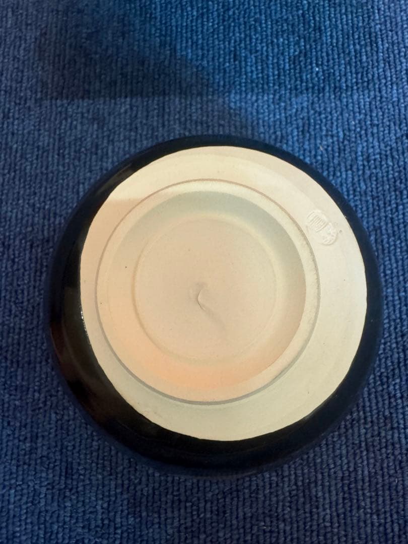 1584 平安桐鳳　黒仁清金銀彩鶴文　茶碗